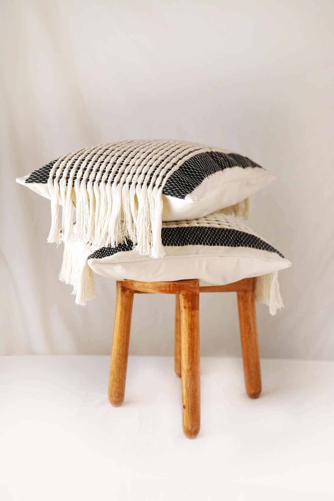 Denim-on-loom cushion cover set